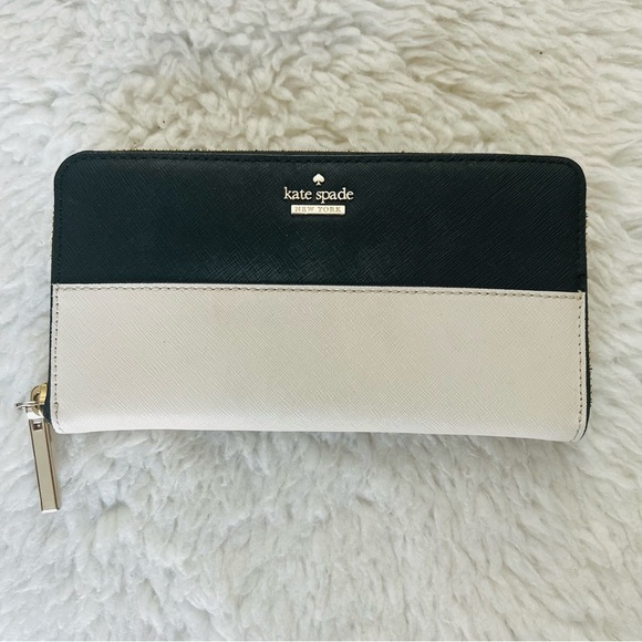 Kate Spade Stacie Color Block Beige/Black Zip Around Long Wallet - Picture 1 of 12